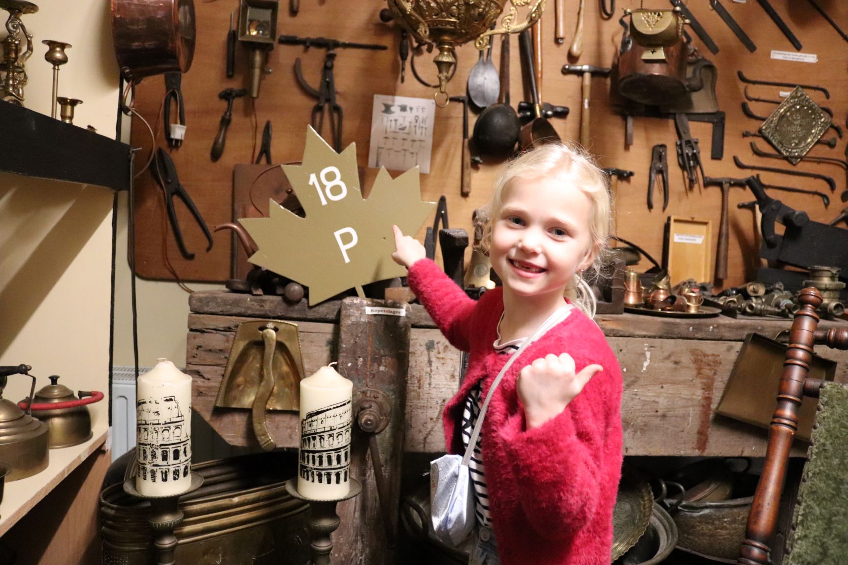 Foto van Kom herfstbladeren speuren in het Ambachten museum!