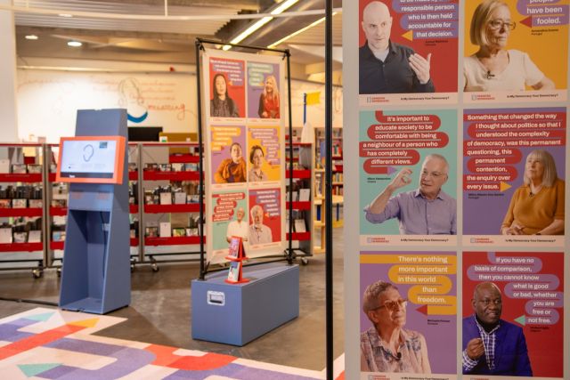 Foto van Changing Democracies | Bezoek de pop-up 